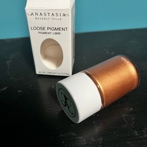 Anastasia Loose Pigment -Desert NWT